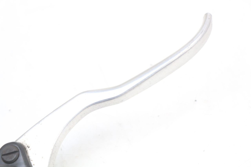 photo de FRONT BRAKE MASTER CYLINDER SUZUKI VL INTRUDER 125 (2004 - 2007) - Alternative perspective