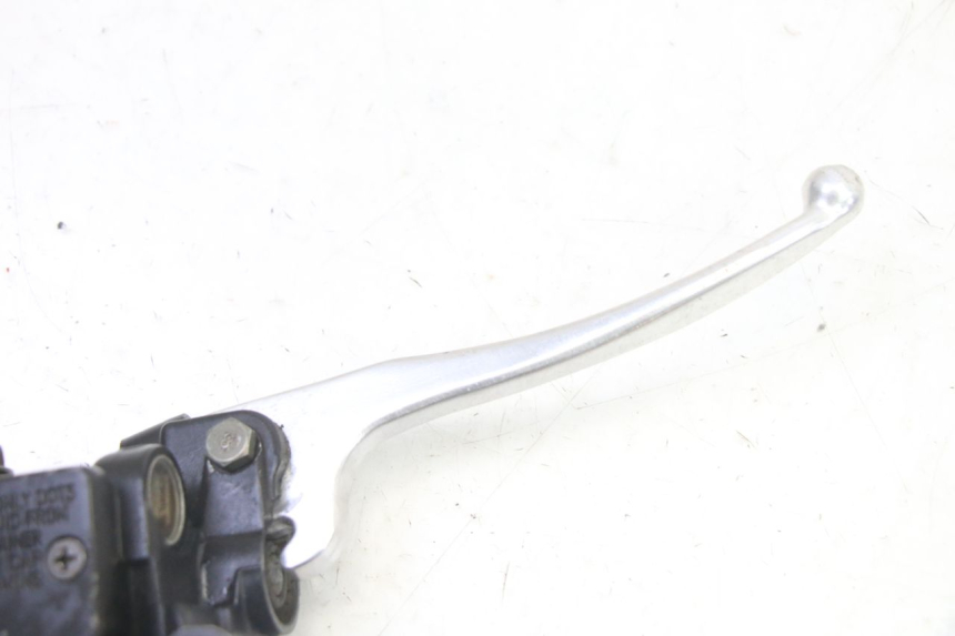 photo de FRONT BRAKE MASTER CYLINDER MBK WAAP 125 (2008 - 2013) - Alternative perspective