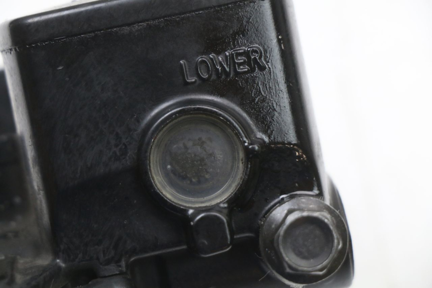 photo de FRONT MASTER CYLINDER YAMAHA XMAX X-MAX ABS 125 (2017 - 2020) - Surface and material condition