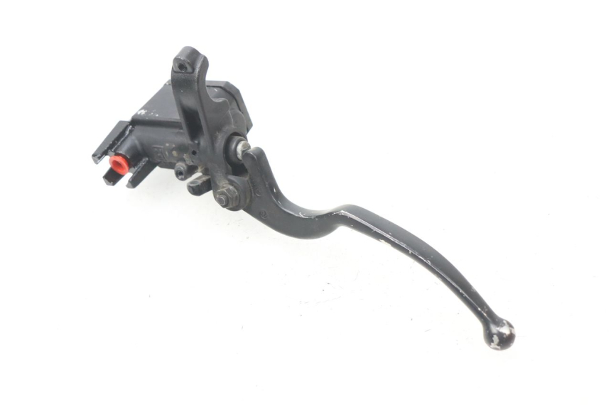 photo de FRONT MASTER CYLINDER YAMAHA XMAX X-MAX 125 (2006 - 2009) - Zoom on usage condition