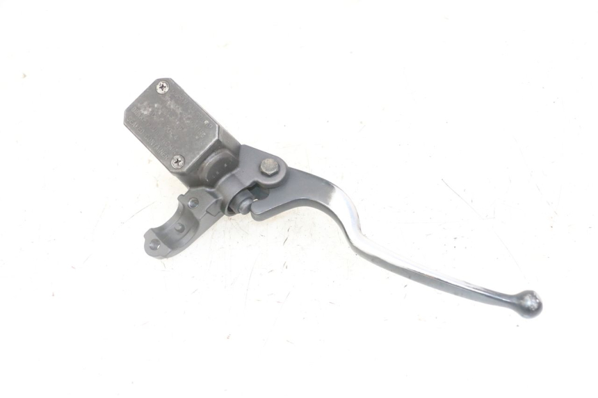 photo de FRONT MASTER CYLINDER YAMAHA X-MAX XMAX 125 (2010 - 2013) - Alternative perspective