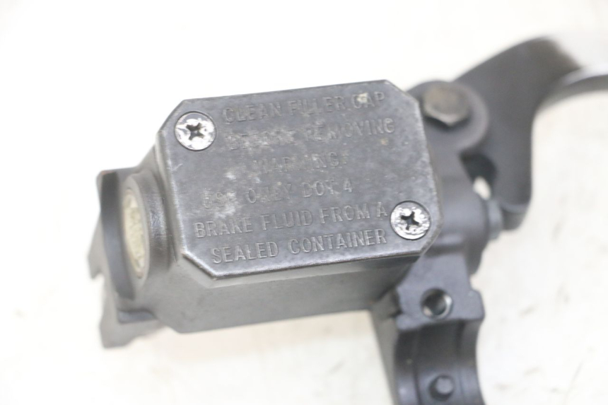 photo de FRONT MASTER CYLINDER YAMAHA X-MAX XMAX 125 (2010 - 2013) - Technical close-up