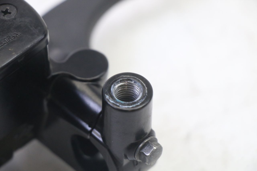 photo de FRONT BRAKE MASTER CYLINDER YAMAHA XMAX X-MAX 125 (2021 - 2025) - Zoom on usage condition