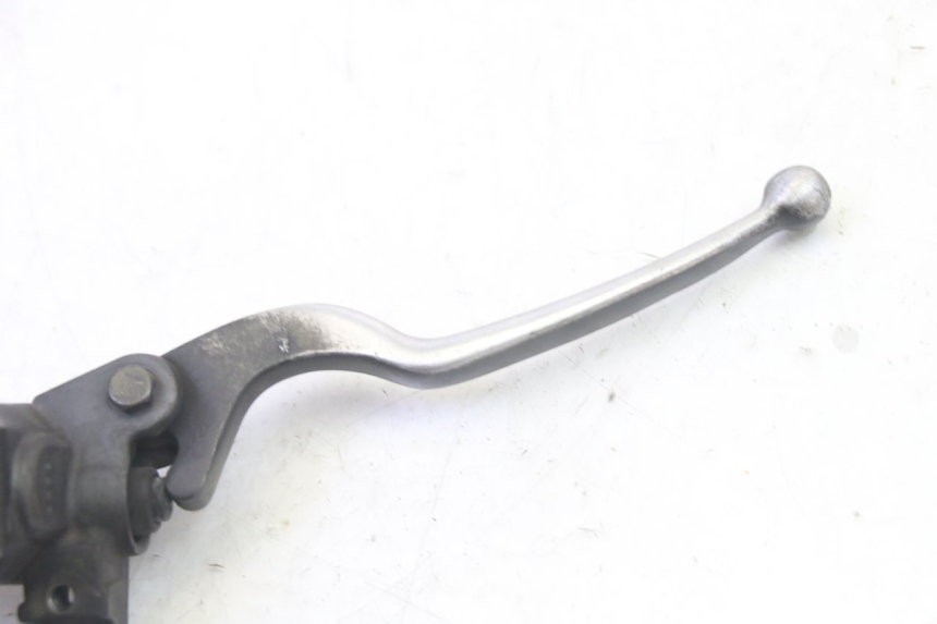 photo de FRONT MASTER CYLINDER YAMAHA X-MAX XMAX 125 (2010 - 2013) - Zoom on usage condition