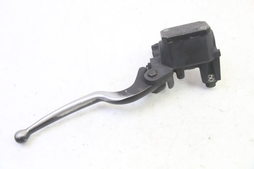 photo de FRONT MASTER CYLINDER YAMAHA X-MAX XMAX 125 (2010 - 2013) - Alternative perspective