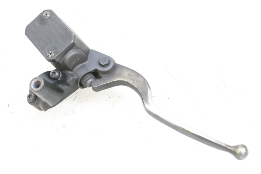 photo de FRONT MASTER CYLINDER YAMAHA X-MAX XMAX 125 (2010 - 2013) - Fixing points details