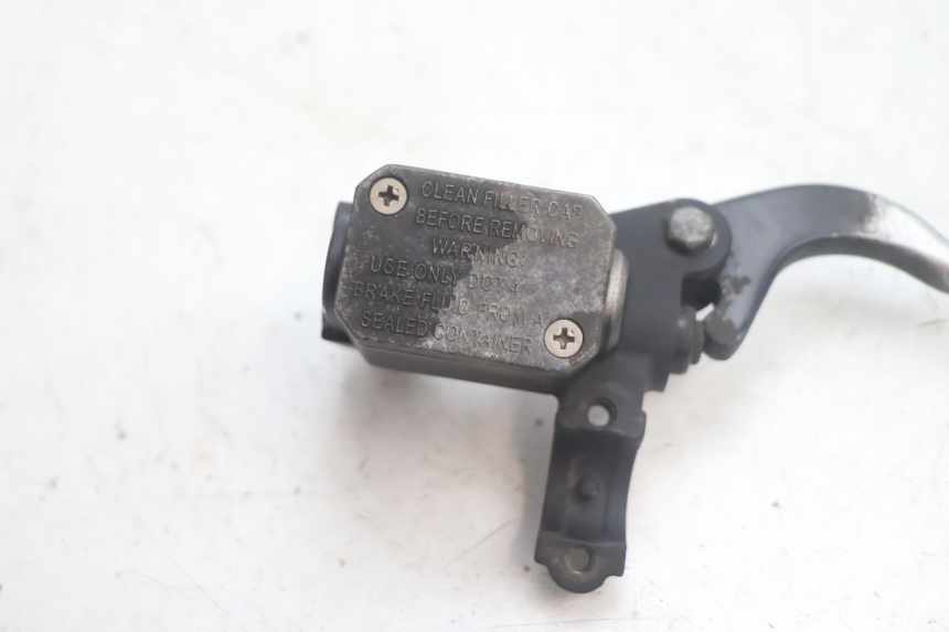 photo de FRONT MASTER CYLINDER YAMAHA XMAX X-MAX 125 (2006 - 2009) - Component detail
