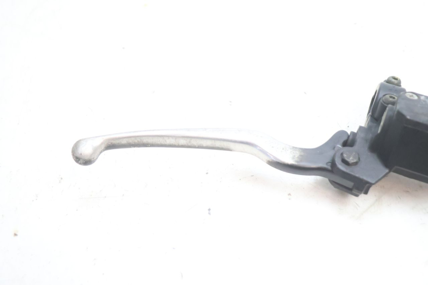 photo de FRONT BRAKE MASTER CYLINDER PIAGGIO X8 STREET 125 (2006 - 2007) - Technical close-up