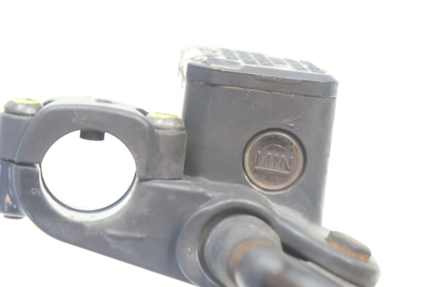 photo de FRONT BRAKE MASTER CYLINDER PIAGGIO X9 AMALFI 180 (2000 - 2003) - Surface and material condition