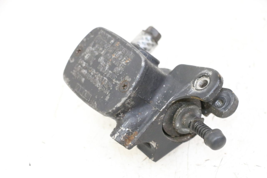 photo de FRONT BRAKE MASTER CYLINDER YAMAHA XJN DIVERSION 600 (2000 - 2003) - Alternative perspective