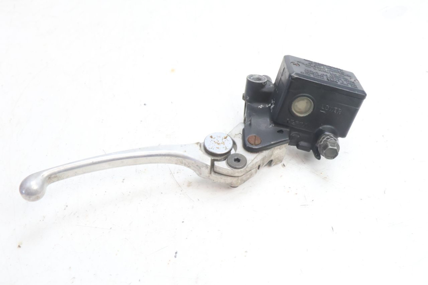 photo de FRONT BRAKE MASTER CYLINDER YAMAHA XJR 1300 (1998 - 2002) - Technical close-up