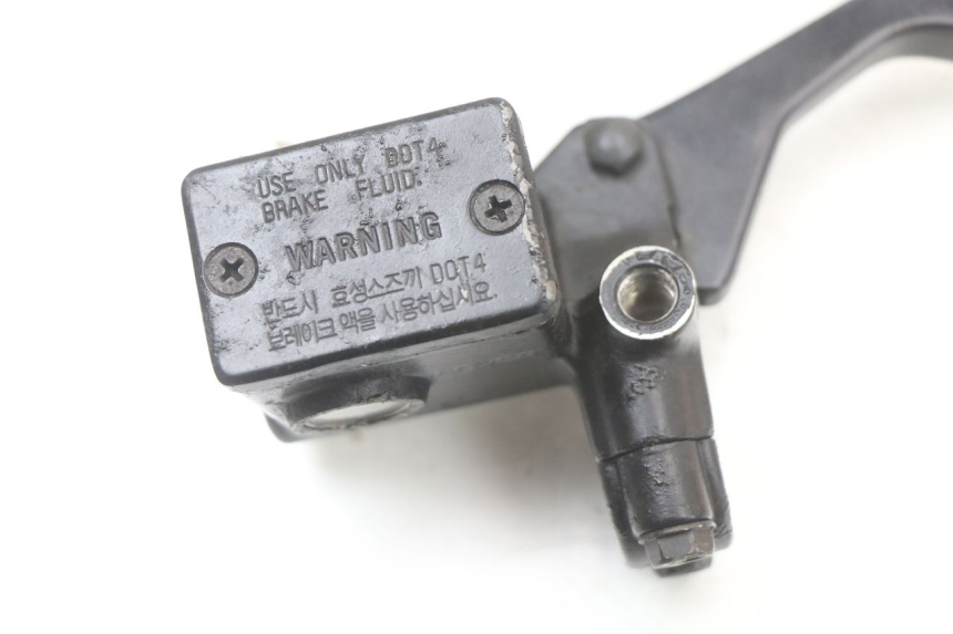 photo de Front master cylinder HYOSUNG XRX 125 (2000 - 2008) - Component detail