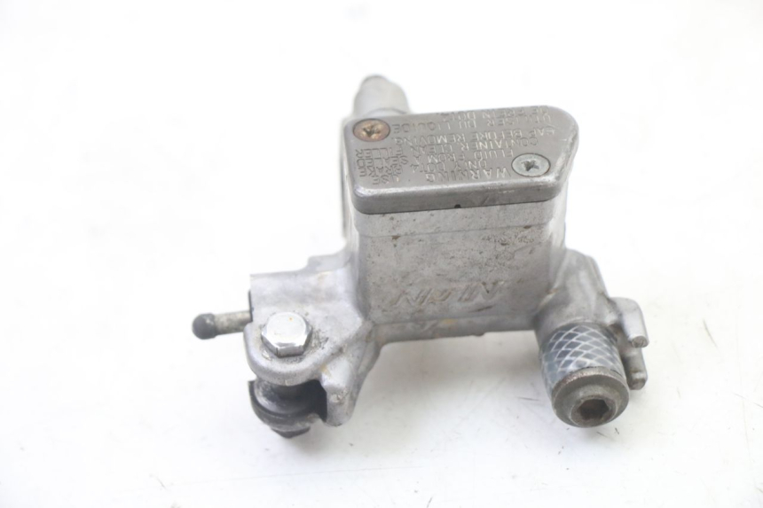 photo de FRONT BRAKE MASTER CYLINDER YAMAHA YZ-F YZF 250 (2007 - 2013) - Alternative perspective