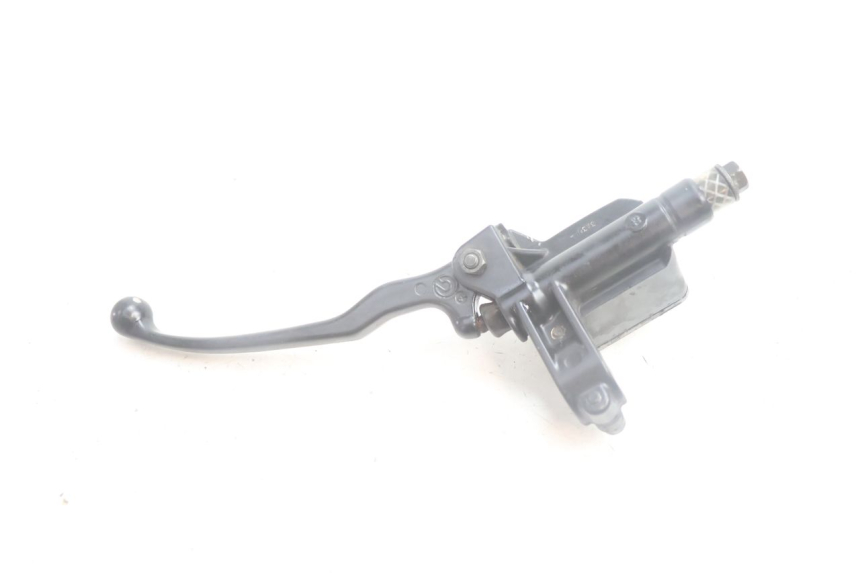 photo de FRONT BRAKE MASTER CYLINDER YAMAHA YP MAJESTY 125 (2002 - 2006) - Additional view of the item