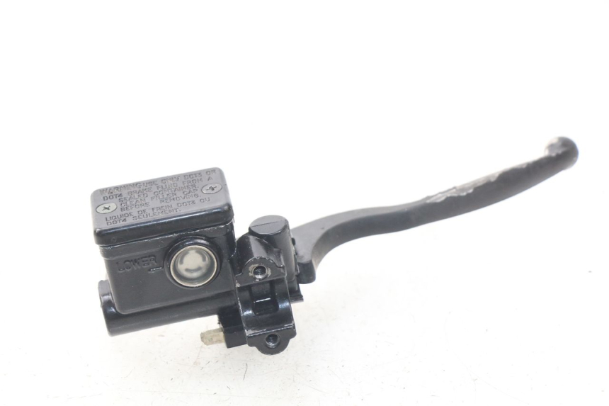 photo de FRONT BRAKE MASTER CYLINDER YIYING YY125T-6 125 (2006 - 2014) - Alternative perspective