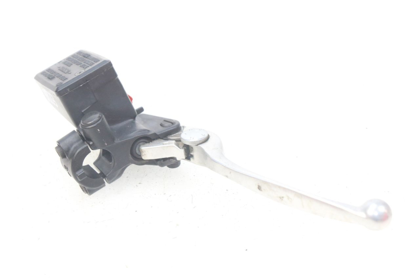 photo de FRONT BRAKE MASTER CYLINDER KAWASAKI Z S 750 (2003 - 2006) - Alternative perspective
