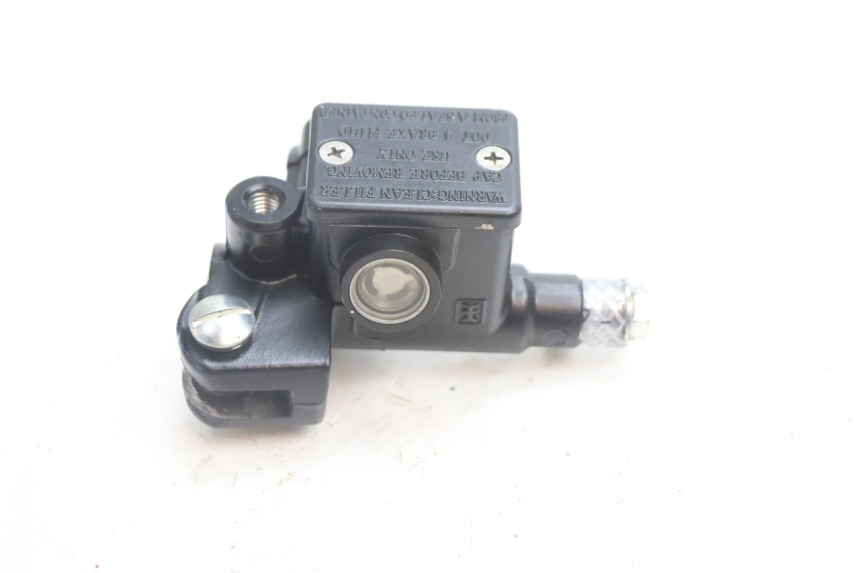 photo de FRONT MASTER CYLINDER PIAGGIO ZIP 2T 50 (2009 - 2019) - Zoom on usage condition