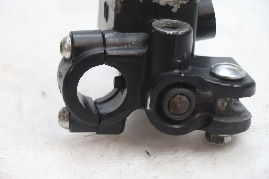 photo de FRONT MASTER CYLINDER PIAGGIO ZIP 2T 50 (2009 - 2019) - Alternative perspective