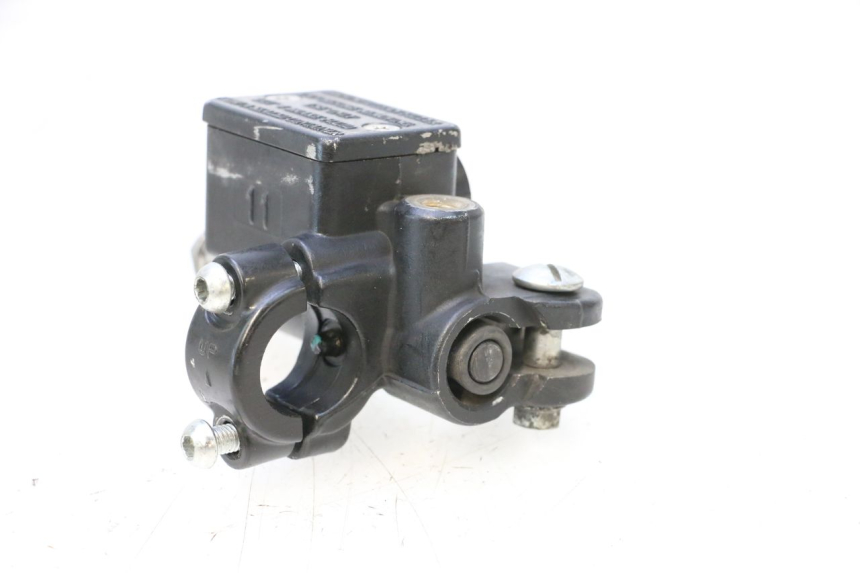 photo de FRONT BRAKE MASTER CYLINDER PIAGGIO ZIP 4T 50 (2018 - 2020) - Fixing points details