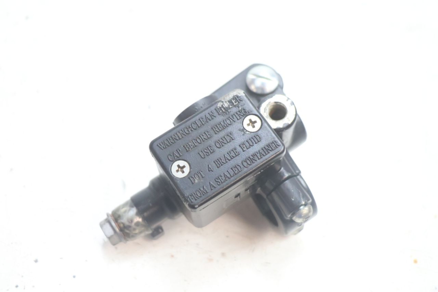 photo de FRONT BRAKE MASTER CYLINDER PIAGGIO ZIP IGET 4T 50 (2021 - 2023) - Main view