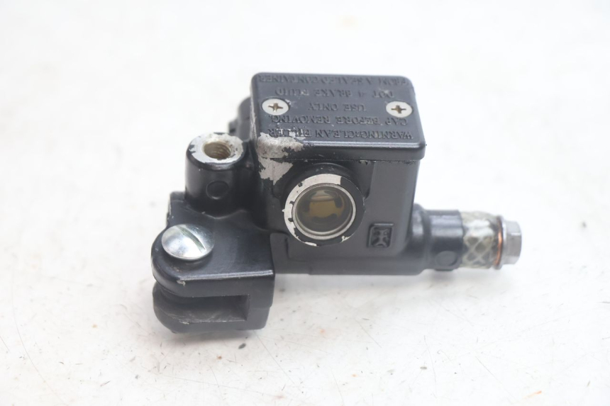 photo de FRONT BRAKE MASTER CYLINDER PIAGGIO ZIP IGET 4T 50 (2021 - 2023) - Alternative perspective