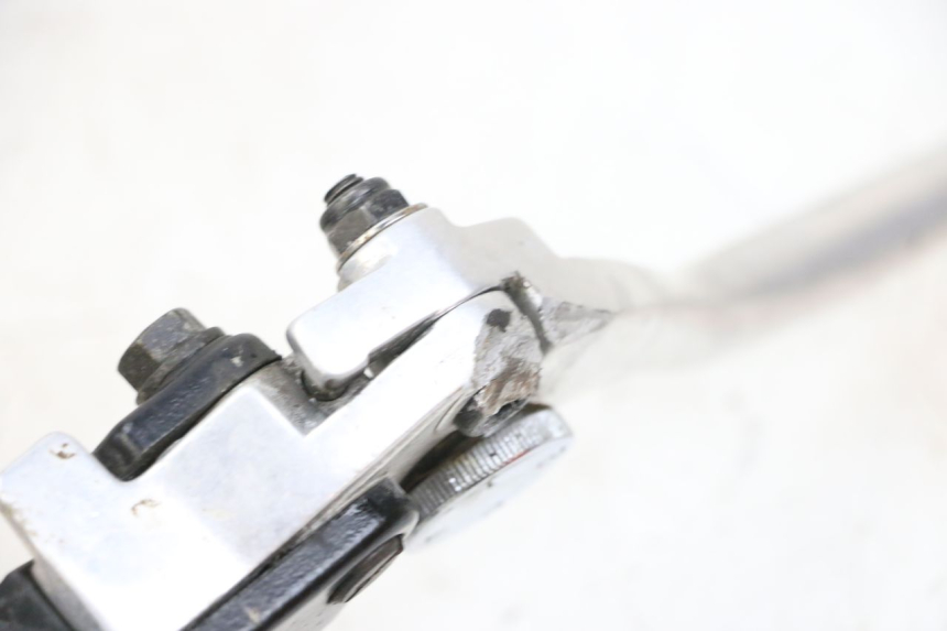 photo de FRONT BRAKE MASTER CYLINDER KAWASAKI ZR 7 750 (1999 - 2004) - Zoom on usage condition