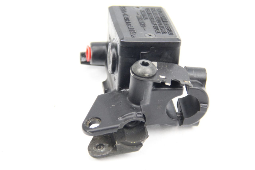 photo de CLUTCH MASTER CYLINDER YAMAHA FJR ABS 1300 (2006 - 2012) - Surface and material condition