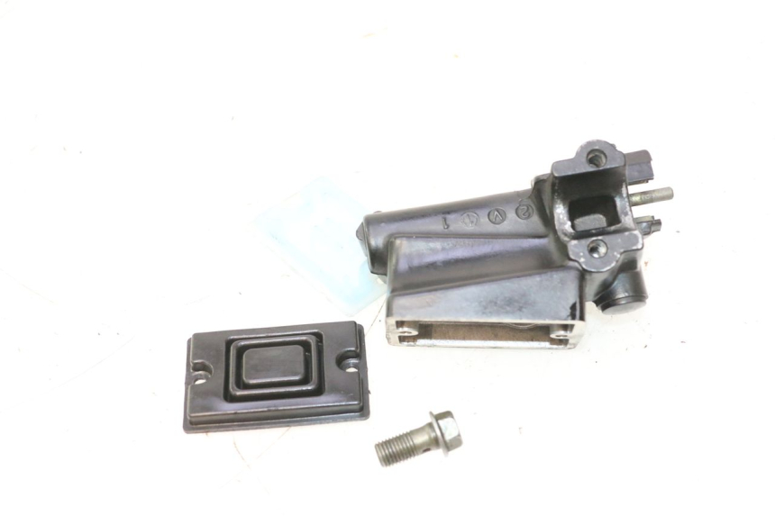 photo de CLUTCH MASTER CYLINDER YAMAHA FJR 1300 (2001 - 2005) - Additional view of the item