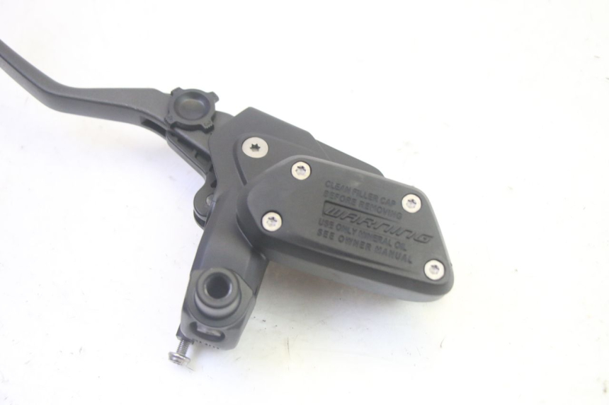 photo de CLUTCH MASTER CYLINDER BMW R GS 1250 (2021 - 2024) - Zoom on usage condition