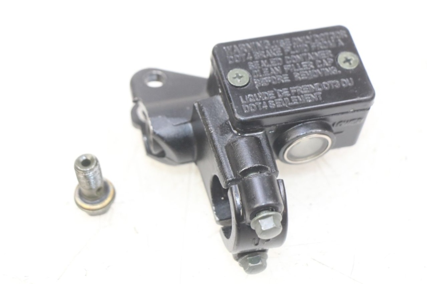 photo de CLUTCH MASTER CYLINDER GAS-GAS SM ROOKIE 50 (2001 - 2005) - Alternative perspective