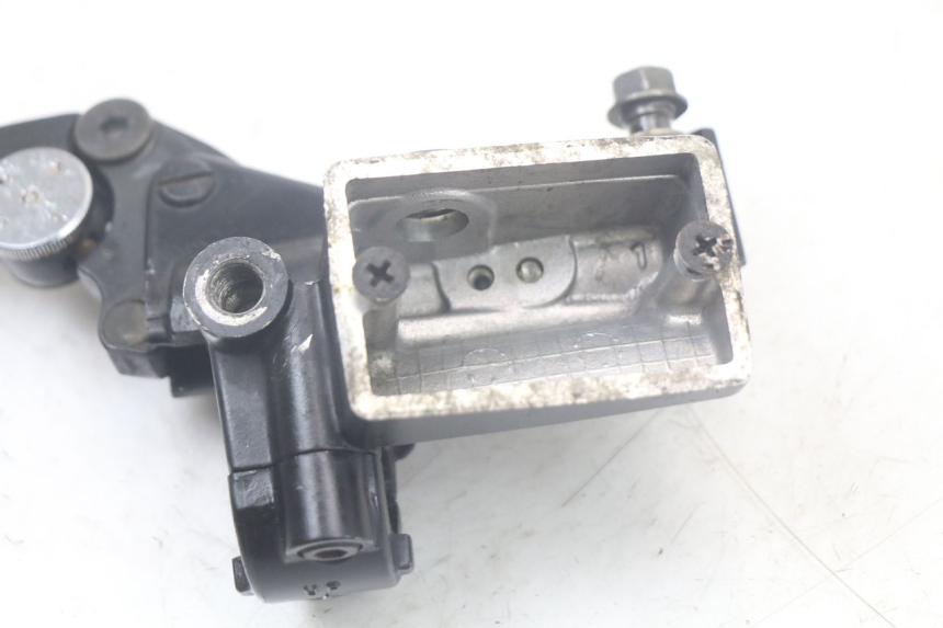 photo de CLUTCH MASTER CYLINDER TRIUMPH SPEED TRIPLE T301 900 (1994 - 1996) - Alternative perspective