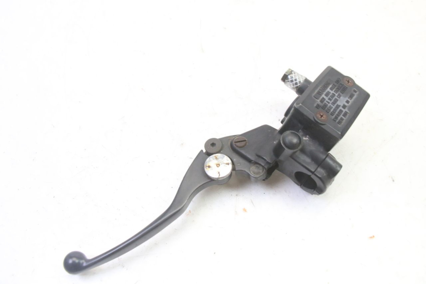photo de CLUTCH MASTER CYLINDER TRIUMPH SPRINT 900 (1995 - 1998) - Alternative perspective