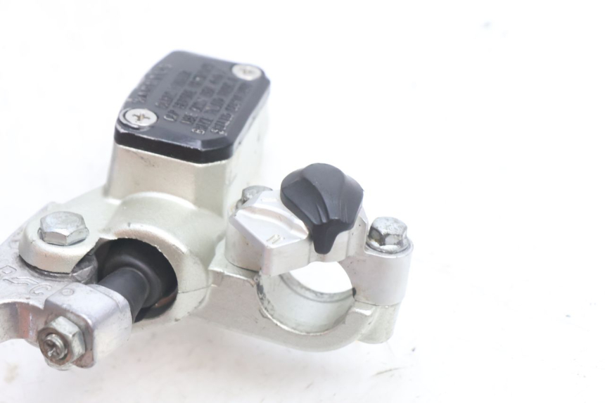 photo de CLUTCH MASTER CYLINDER HUSABERG TE 250 (2011 - 2014) - Alternative perspective