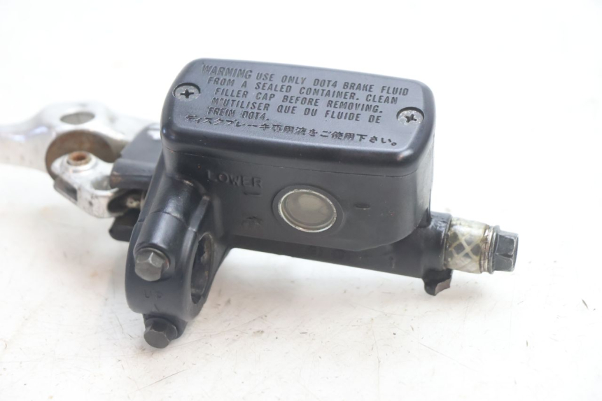 photo de CLUTCH MASTER CYLINDER HONDA VFR FI RC46 800 (1998 - 2001) - Alternative perspective