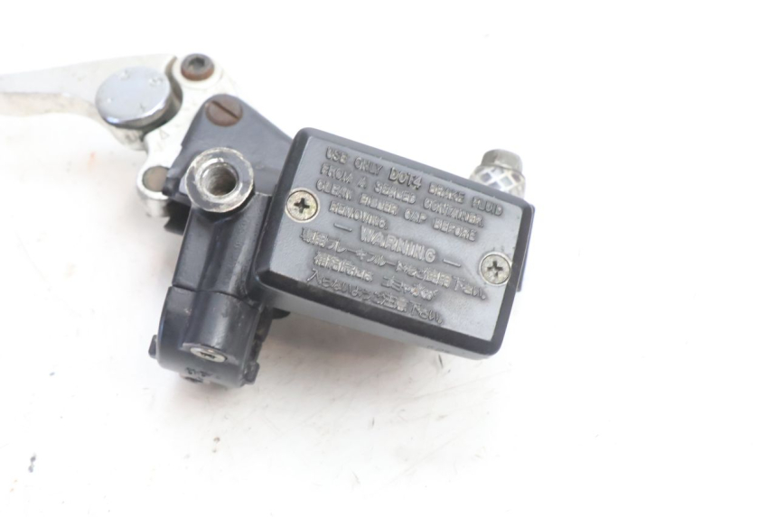 photo de CLUTCH MASTER CYLINDER YAMAHA XJR 1300 (1998 - 2002) - Component detail