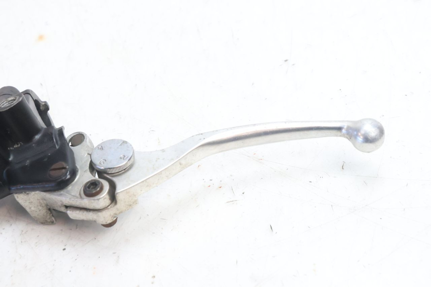 photo de CLUTCH MASTER CYLINDER YAMAHA XJR 1300 (1998 - 2002) - Fixing points details