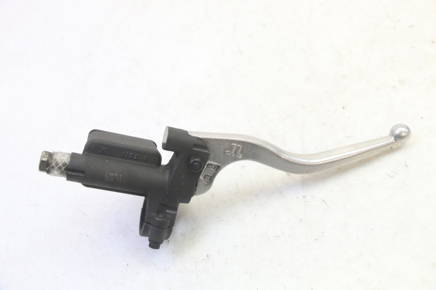 photo de REAR BRAKE MASTER CYLINDER QUADRO 4 4D 350 (2015 - 2018) - Fixing points details