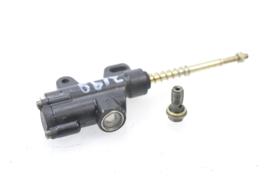 photo de REAR BRAKE MASTER CYLINDER ORION AGB37 CRF1 DIRT BIKE 125 (2013 - 2021) - Zoom on usage condition