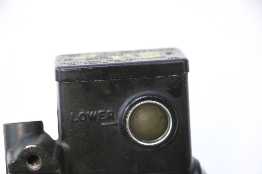 photo de REAR BRAKE MASTER CYLINDER SUZUKI BURGMAN 125 (2007 - 2014) - Zoom on usage condition