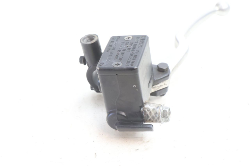 photo de REAR BRAKE MASTER CYLINDER SUZUKI BURGMAN 125 (2007 - 2014) - Surface and material condition