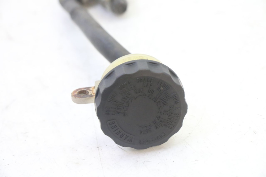 photo de REAR BRAKE MASTER CYLINDER HONDA CBR RR FIREBLADE 900 (1992 - 1994) - Product overview