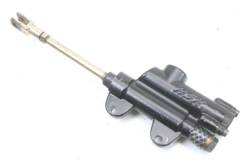 photo de REAR BRAKE MASTER CYLINDER KSR RACING DRIFT 140 - Technical close-up