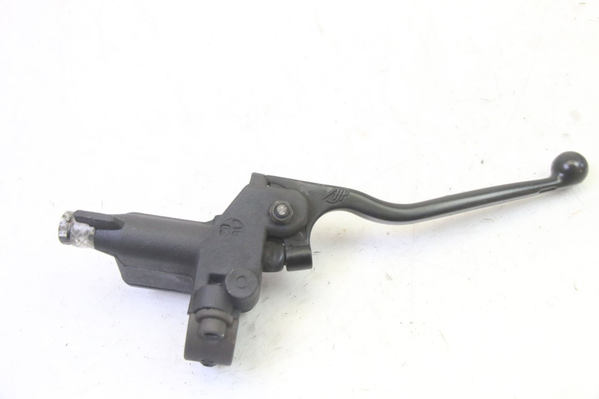 photo de REAR BRAKE MASTER CYLINDER PEUGEOT ELYSTAR 50 (2002 - 2014) - Fixing points details