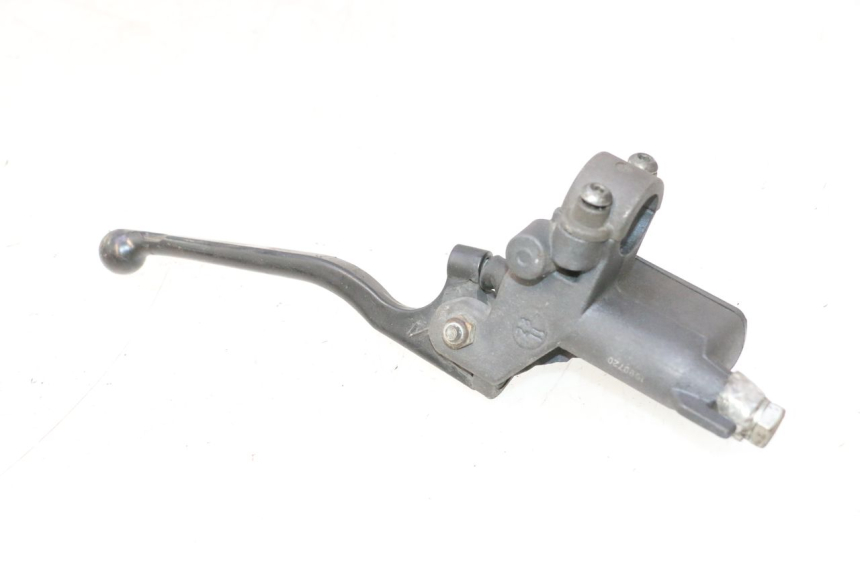 photo de REAR BRAKE MASTER CYLINDER PEUGEOT ELYSTAR 50 (2002 - 2014) - Technical close-up