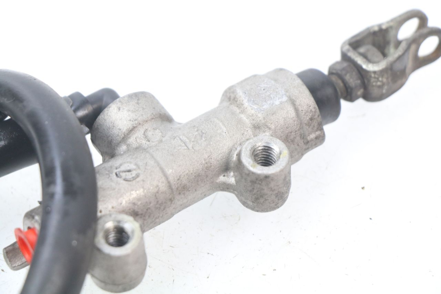 photo de REAR BRAKE MASTER CYLINDER KAWASAKI ER-6 ER6 N 650 (2009 - 2011) - Alternative perspective