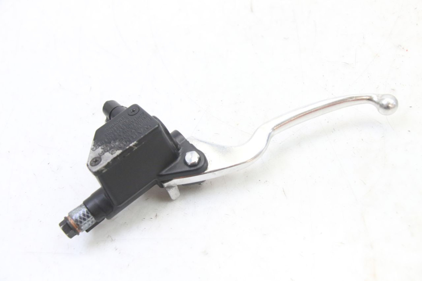 photo de REAR BRAKE MASTER CYLINDER SYM FIDDLE 3 III 125 (2014 - 2020) - Alternative perspective