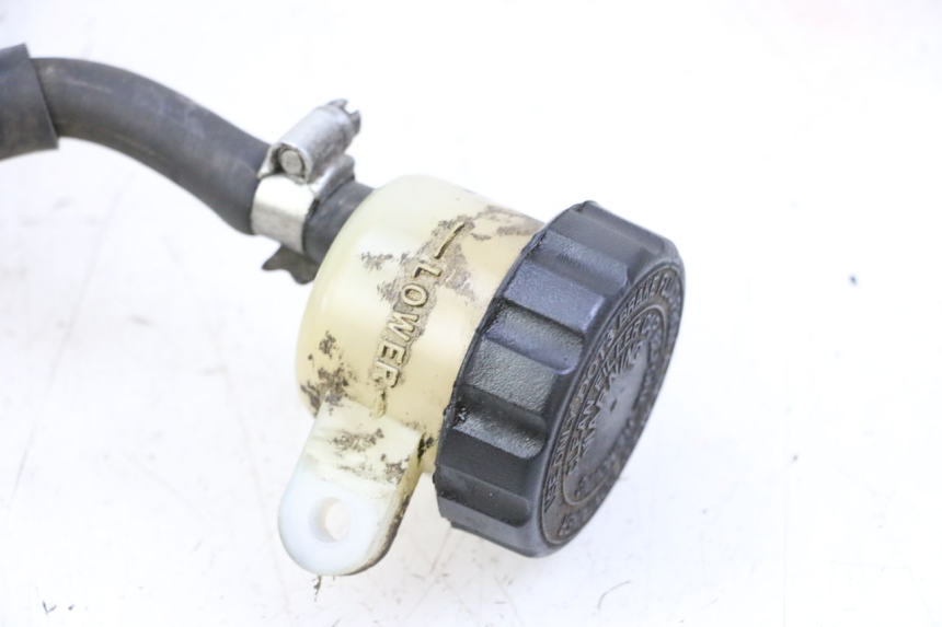 photo de REAR BRAKE MASTER CYLINDER YAMAHA FJ 36Y 1100 (1984 - 1985) - Fixing points details