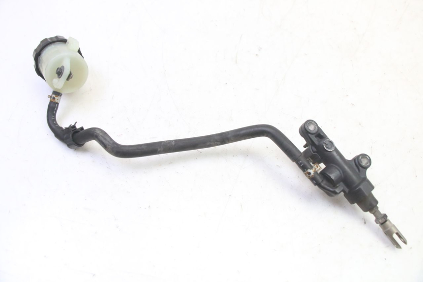 photo de REAR BRAKE MASTER CYLINDER YAMAHA FJR ABS 1300 (2016 - 2020) - Technical close-up