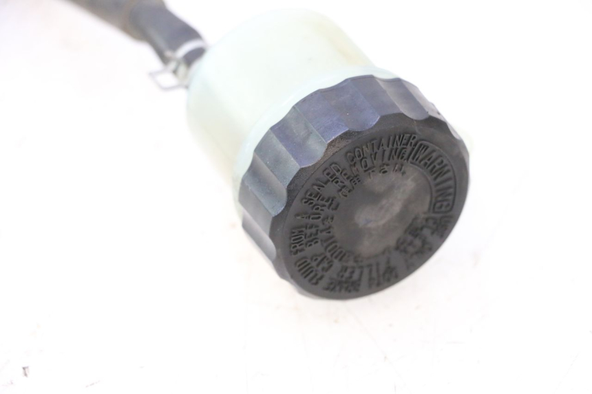 photo de REAR BRAKE MASTER CYLINDER YAMAHA FJR 1300 (2001 - 2005) - Technical close-up