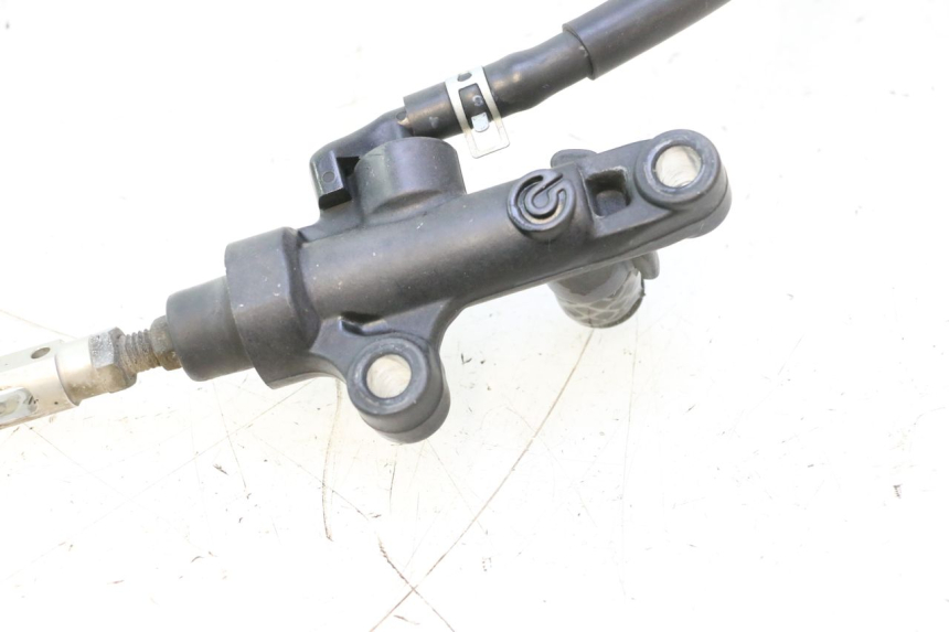 photo de REAR BRAKE MASTER CYLINDER YAMAHA FJR 1300 (2001 - 2005) - Product overview